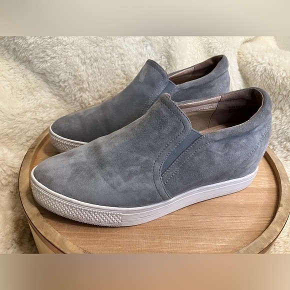 Caslon Allie Suede Leather Gray Wedge Hidden Heel Sneakers Size 9.5M - Picture 1 of 9